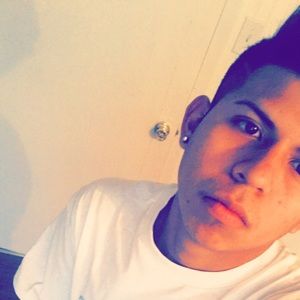 Meet your Posher, Cesar